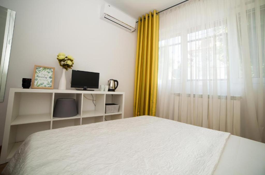 Guesthouse Smart Bukarest Eksteriør billede